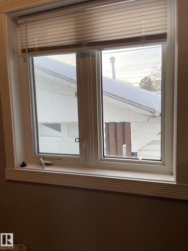 9222 156 Street Nw, Edmonton, AB - Indoor Photo Showing Other Room