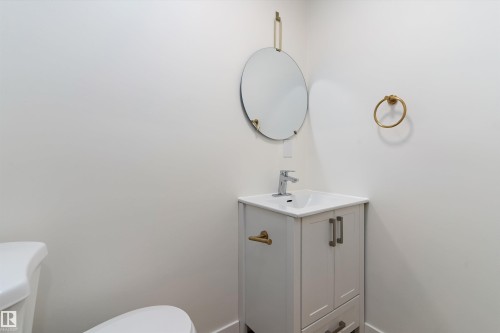 63 1033 Youville Drive W, Edmonton, AB - Indoor Photo Showing Bathroom
