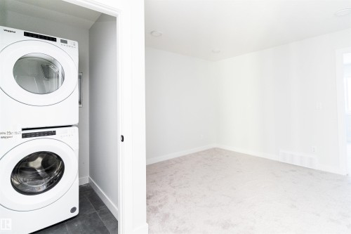 5115 Pilot Lane, Edmonton, AB - Indoor Photo Showing Laundry Room