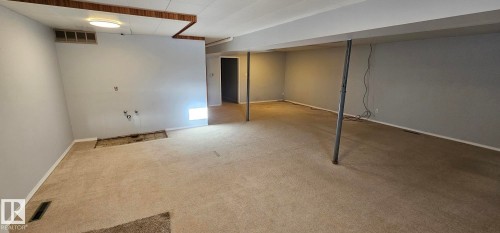 10712 159 Street, Edmonton, AB - Indoor