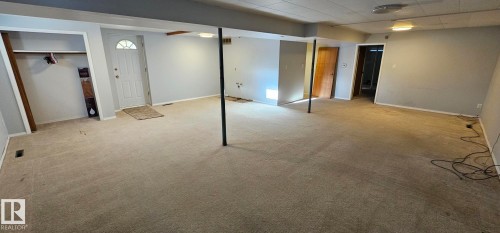 10712 159 Street, Edmonton, AB - Indoor Photo Showing Other Room