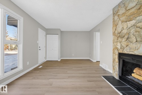3205 142 Avenue, Edmonton, AB - Indoor With Fireplace