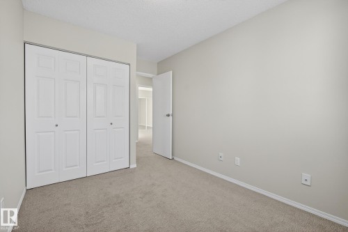 3205 142 Avenue, Edmonton, AB - Indoor