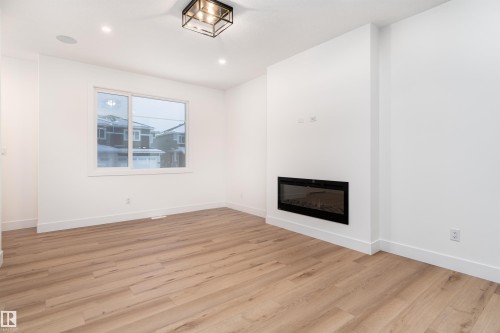 3111 Magpie Way, Edmonton, AB - Indoor With Fireplace