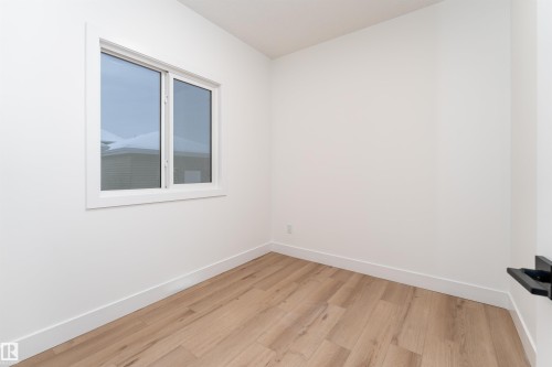 3111 Magpie Way, Edmonton, AB - Indoor Photo Showing Other Room