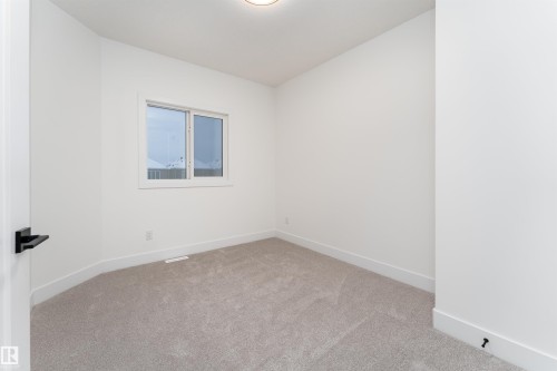 3111 Magpie Way, Edmonton, AB - Indoor Photo Showing Other Room