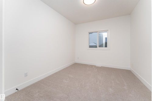 3111 Magpie Way, Edmonton, AB - Indoor Photo Showing Other Room