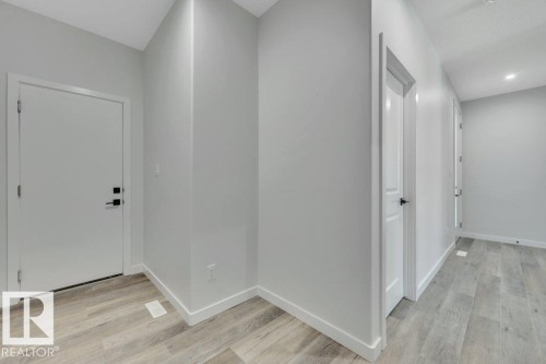 192 Munn Way, Leduc, AB - Indoor Photo Showing Other Room