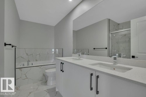192 Munn Way, Leduc, AB - Indoor Photo Showing Bathroom