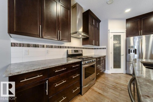 4374 Crabapple Crescent, Edmonton, AB - Indoor Photo Showing Kitchen With Upgraded Kitchen