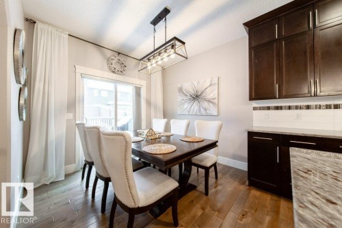 4374 Crabapple Crescent, Edmonton, AB - Indoor Photo Showing Dining Room