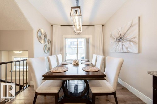 4374 Crabapple Crescent, Edmonton, AB - Indoor Photo Showing Dining Room