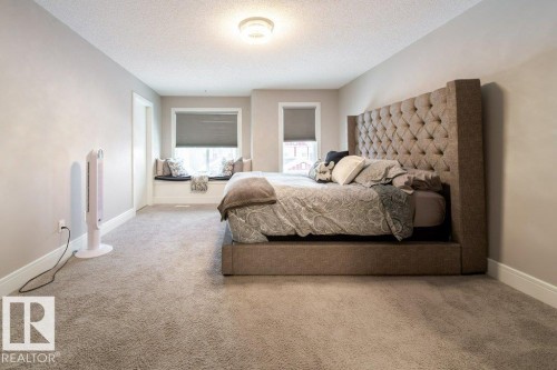 4374 Crabapple Crescent, Edmonton, AB - Indoor Photo Showing Bedroom