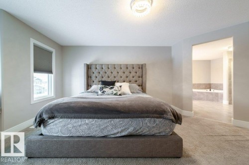 4374 Crabapple Crescent, Edmonton, AB - Indoor Photo Showing Bedroom