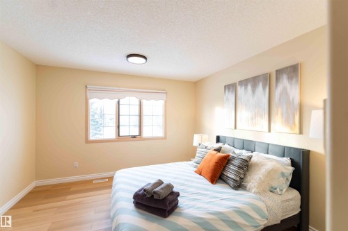 1135 116 Street, Edmonton, AB - Indoor Photo Showing Bedroom