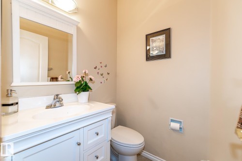 1135 116 Street, Edmonton, AB - Indoor Photo Showing Bathroom