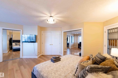 1135 116 Street, Edmonton, AB - Indoor Photo Showing Bedroom