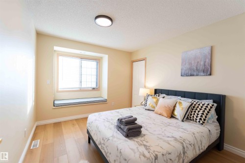 1135 116 Street, Edmonton, AB - Indoor Photo Showing Bedroom