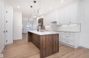 3109 Magpie Way, Edmonton, AB  - Indoor Photo Showing Kitchen With Upgraded Kitchen 