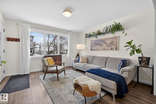 9022 92 Street, Edmonton, AB - Indoor Photo Showing Living Room