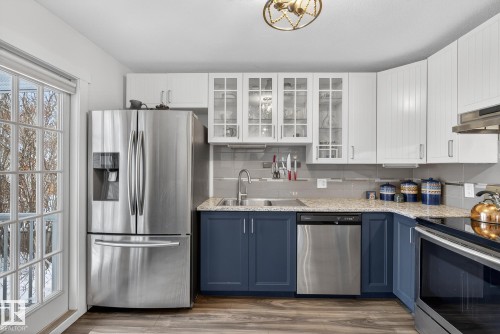 9022 92 Street, Edmonton, AB - Indoor Photo Showing Kitchen