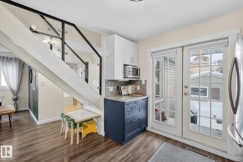 9022 92 Street, Edmonton, AB - Indoor