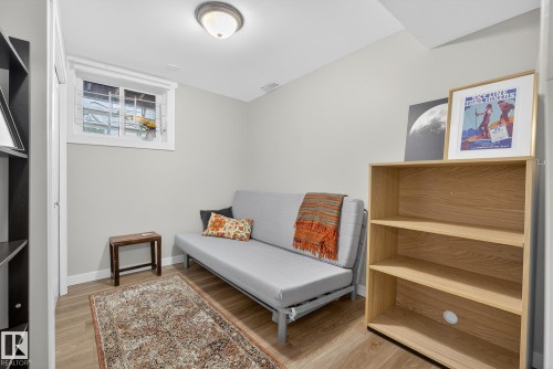 9022 92 Street, Edmonton, AB - Indoor