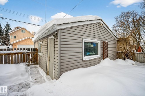 9022 92 Street, Edmonton, AB - Outdoor