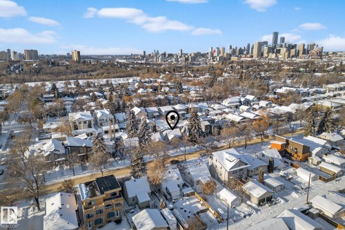 9022 92 Street, Edmonton, AB - Outdoor With View