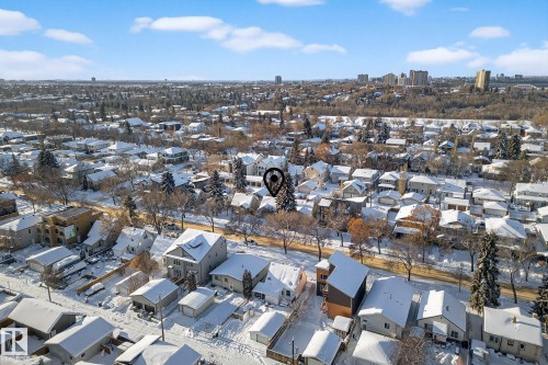 9022 92 Street, Edmonton, AB - Outdoor With View
