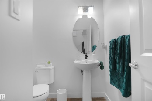 4112 171 Avenue, Edmonton, AB - Indoor Photo Showing Bathroom