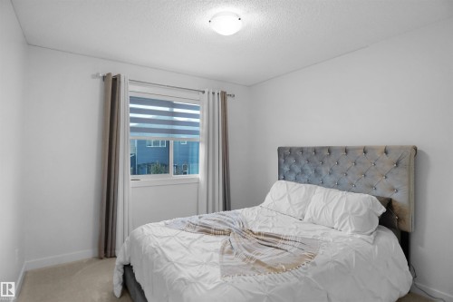 4112 171 Avenue, Edmonton, AB - Indoor Photo Showing Bedroom