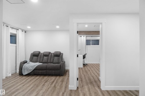 4112 171 Avenue, Edmonton, AB - Indoor