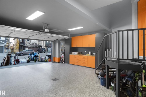 4112 171 Avenue, Edmonton, AB - Indoor Photo Showing Garage