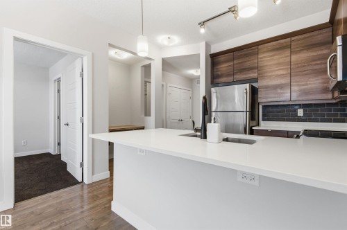 202 2590 Anderson Way, Edmonton, AB - Indoor Photo Showing Kitchen
