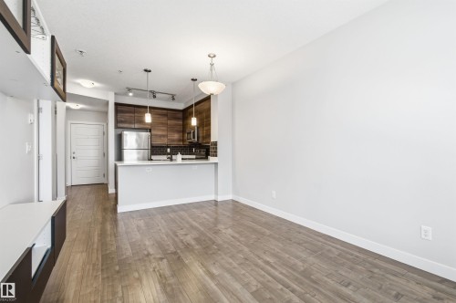 202 2590 Anderson Way, Edmonton, AB - Indoor Photo Showing Kitchen