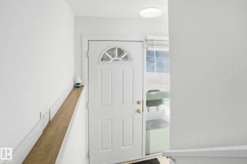 5538 145 Avenue, Edmonton, AB - Indoor Photo Showing Other Room