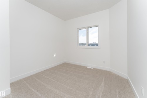 3117 Magpie Way, Edmonton, AB - Indoor Photo Showing Other Room