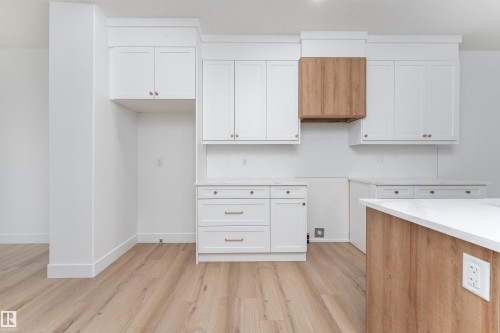 3117 Magpie Way, Edmonton, AB - Indoor