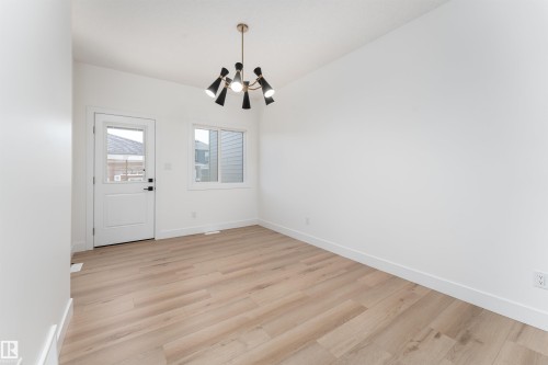 3117 Magpie Way, Edmonton, AB - Indoor Photo Showing Other Room