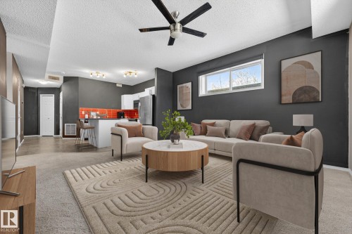 19 6520 2 Avenue, Edmonton, AB - Indoor Photo Showing Other Room