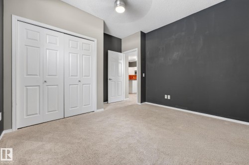 19 6520 2 Avenue, Edmonton, AB - Indoor Photo Showing Other Room