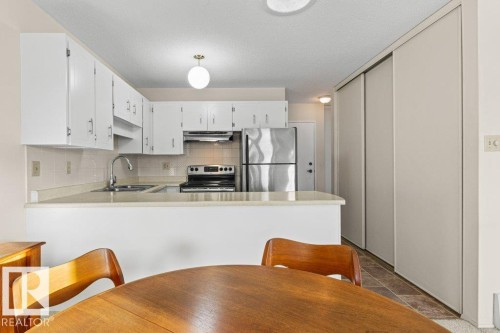 23 Pineview Horizon Village, St. Albert, AB - Indoor