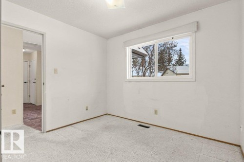 23 Pineview Horizon Village, St. Albert, AB - Indoor Photo Showing Other Room