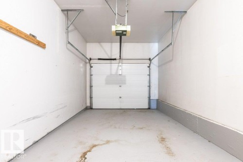 23 Pineview Horizon Village, St. Albert, AB - Indoor Photo Showing Garage