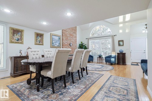 17607 55 Avenue, Edmonton, AB - Indoor Photo Showing Dining Room
