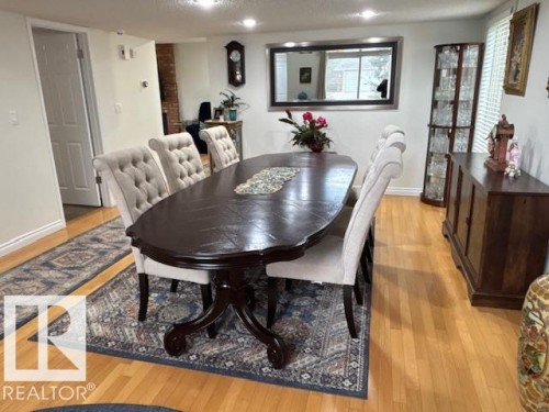 17607 55 Avenue, Edmonton, AB - Indoor Photo Showing Dining Room