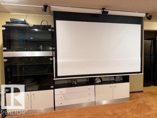 17607 55 Avenue, Edmonton, AB - Indoor