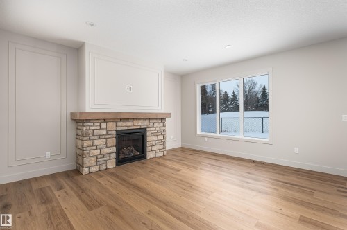 26 Grayson Green, Stony Plain, AB - Indoor Photo Showing Living Room With Fireplace