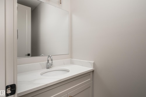 26 Grayson Green, Stony Plain, AB - Indoor Photo Showing Bathroom